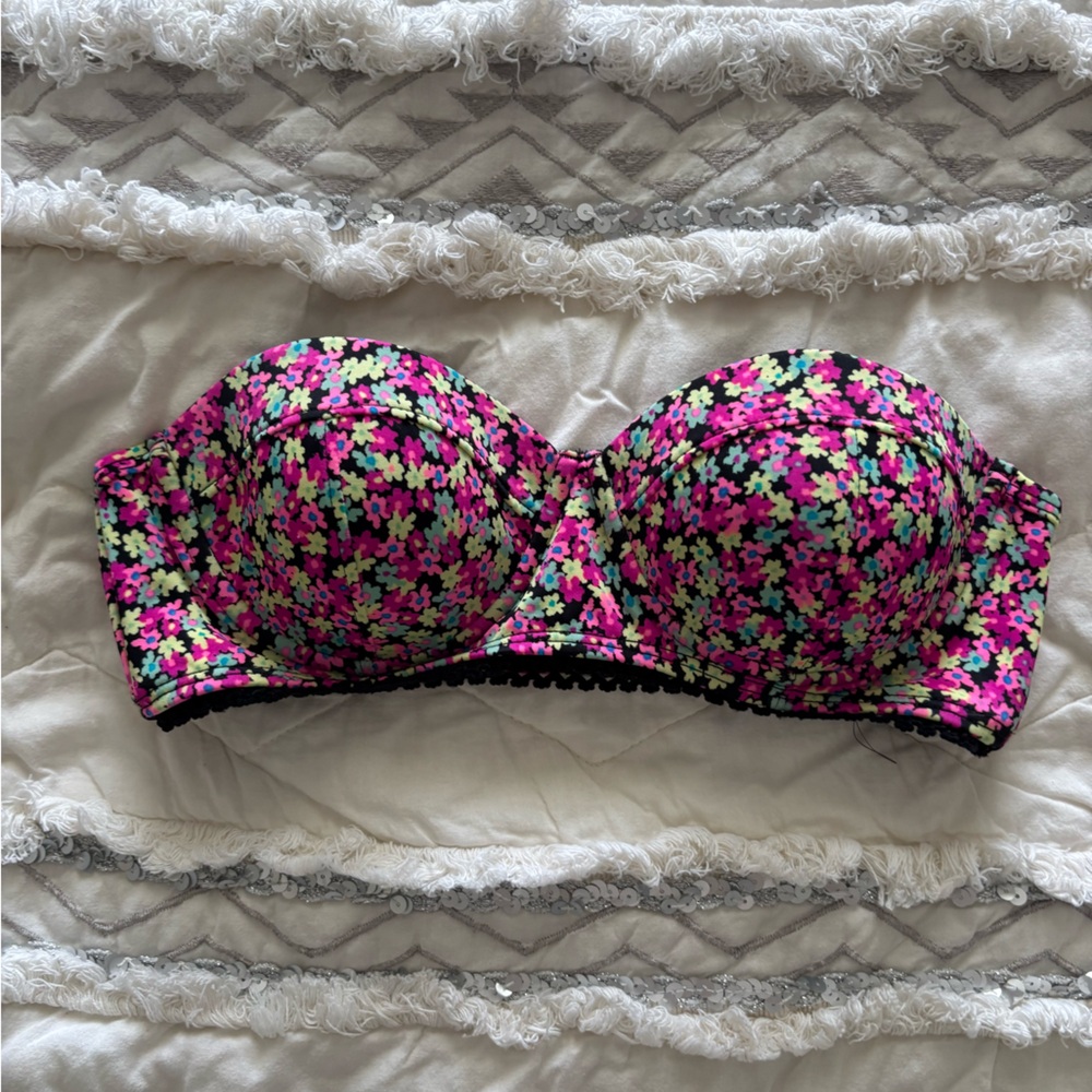 La Hearts Pacsun Strapless Bikini Top